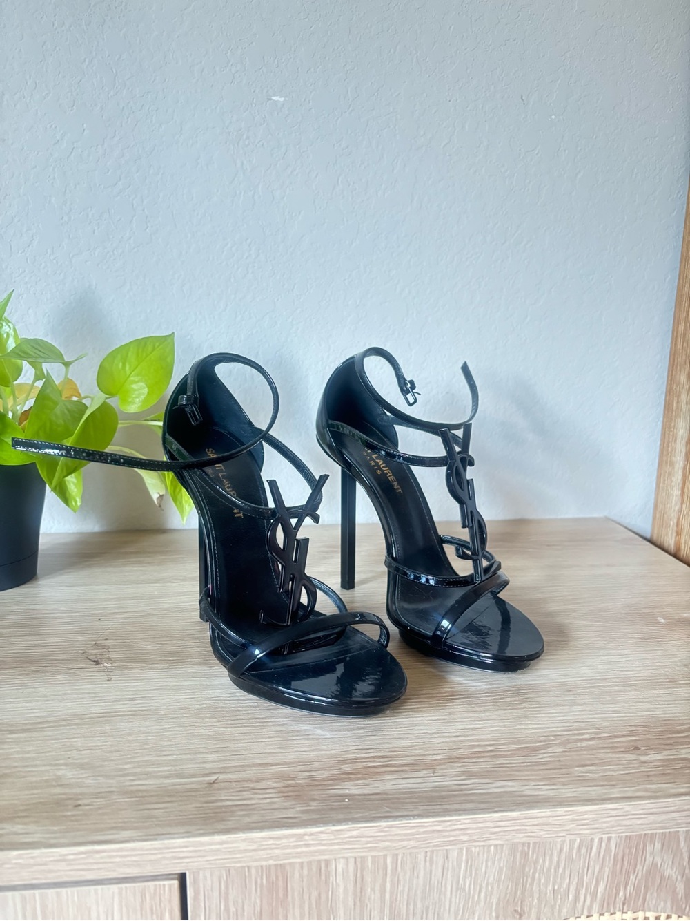 Yves Saint Laurent Black Patent Logo T-Strap Stiletto Sandals